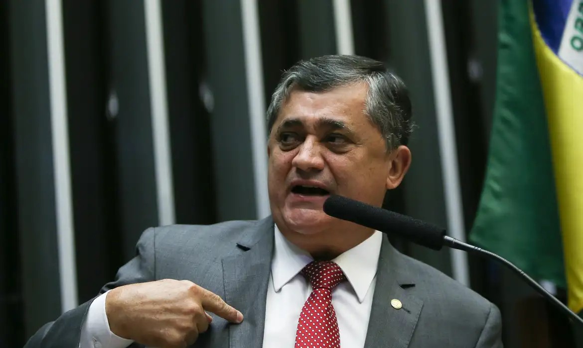 governo-avanca-em-acordo-por-mp-do-frete-e-espera-votacao-para-esta-terca-feira-apos-pressao-de-caminhoneiros