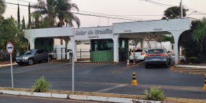 moraes-nega-pedido-para-javier-milei-visitar-bolsonaro-em-casa