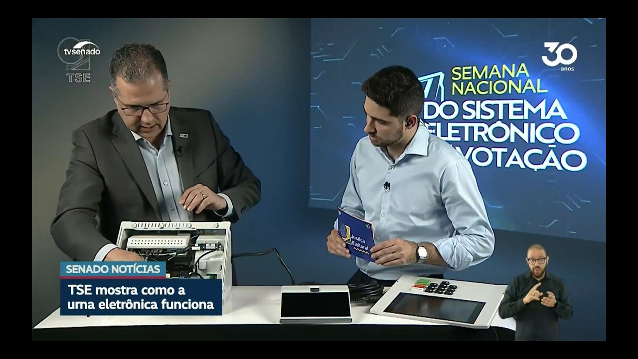 eleicoes:-tse-mostra-estrutura-de-urna-eletronica