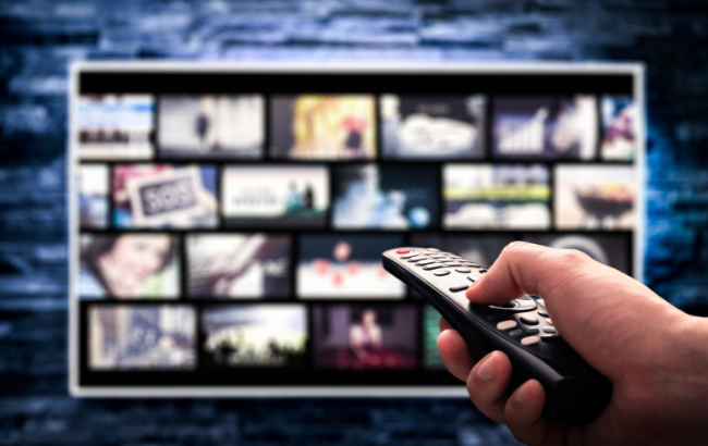 o-que-comportamento-no-youtube,-whatsapp-e-netflix-revela-sobre-o-consumidor-das-comunidades