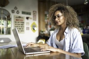 contrata+brasil-abre-123-mil-pontos-de-compras-publicas-e-amplia-atividades-permitidas-para-meis