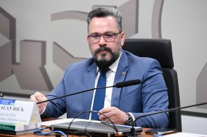 cae-pode-aprovar-isencao-do-ir-para-aposentadas-com-doenca-pulmonar-rara
