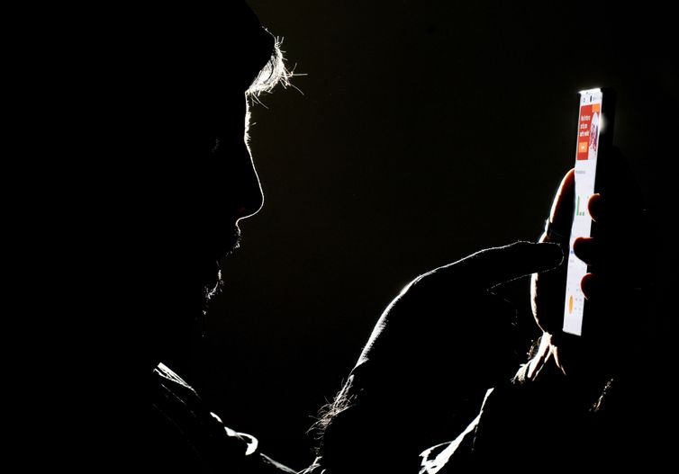 Joédson Alves/Agência Brasil Brasília/DF, 19/01/2024, Golpes feitos pelo telefone celular. Crime cibernético, Fake news, cyber crime, golpe, fraude, Fraude bancária. Foto: Joédson Alves/Agência Brasil