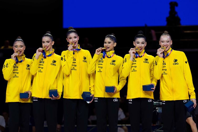 MeloGym/CBG Brasil faz história e leva dois ouros no Mundial de ginástica rítmica. Foto: : MeloGym/CBG