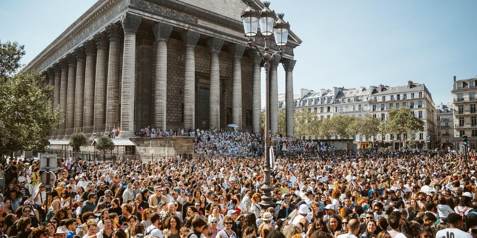 lavagem-de-madeleine-exalta-cultura-afro-brasileira-em-paris
