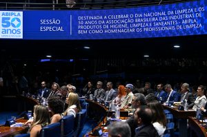 importancia-dos-profissionais-da-limpeza-e-destacada-em-sessao-especial