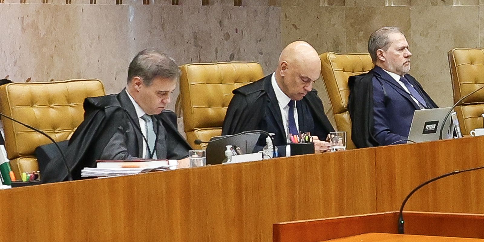 mendonca-acusa-moraes-de-direcionar-investigacao-no-stf