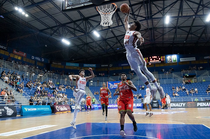 franca-(sp)-passa-a-ser,-por-lei,-capital-nacional-do-basquete