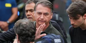 trama-golpista:-defesa-de-bolsonaro-desiste-de-suspensao-da-pena