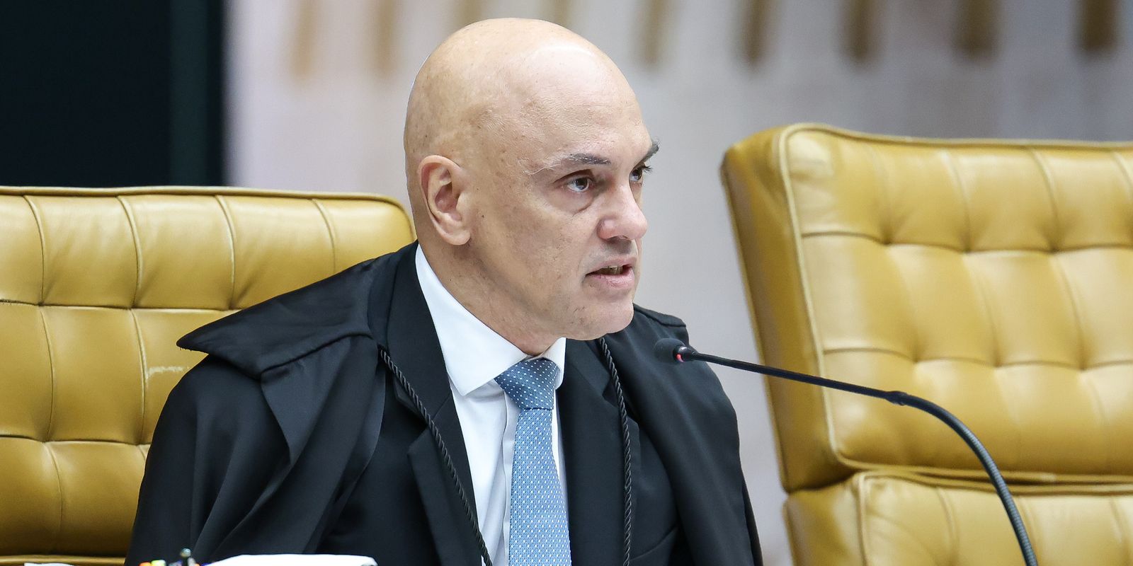 moraes-determina-emissao-de-mandado-de-prisao-contra-eduardo-bolsonaro