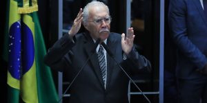 jose-sarney-e-internado-em-uti-apos-procedimento-abdominal