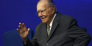 jose-sarney-recebe-alta-hospitalar-apos-nove-dias-de-internacao