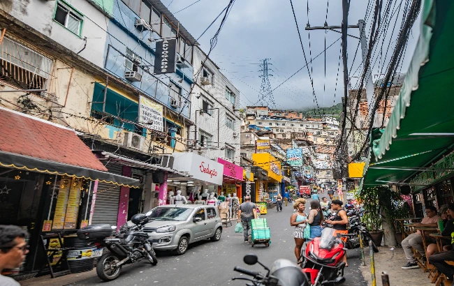 cm-entrevista:-o-que-faz-uma-marca-ser-amada-na-favela?