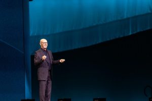 falta-de-confianca-na-ia-ainda-e-gargalo,-diz-fundador-da-oracle-netsuite