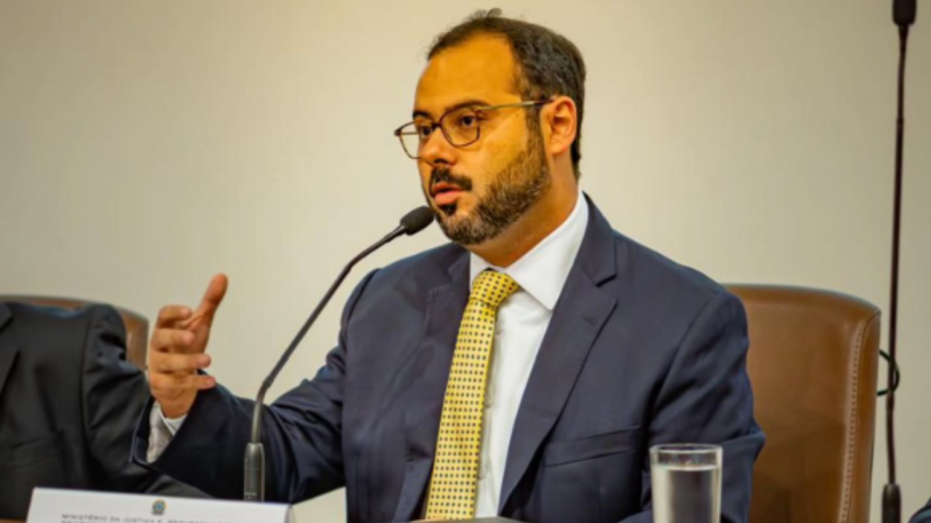 perdao-das-dividas-de-meis-e-medida-fiscal-“necessaria”,-diz-ministro
